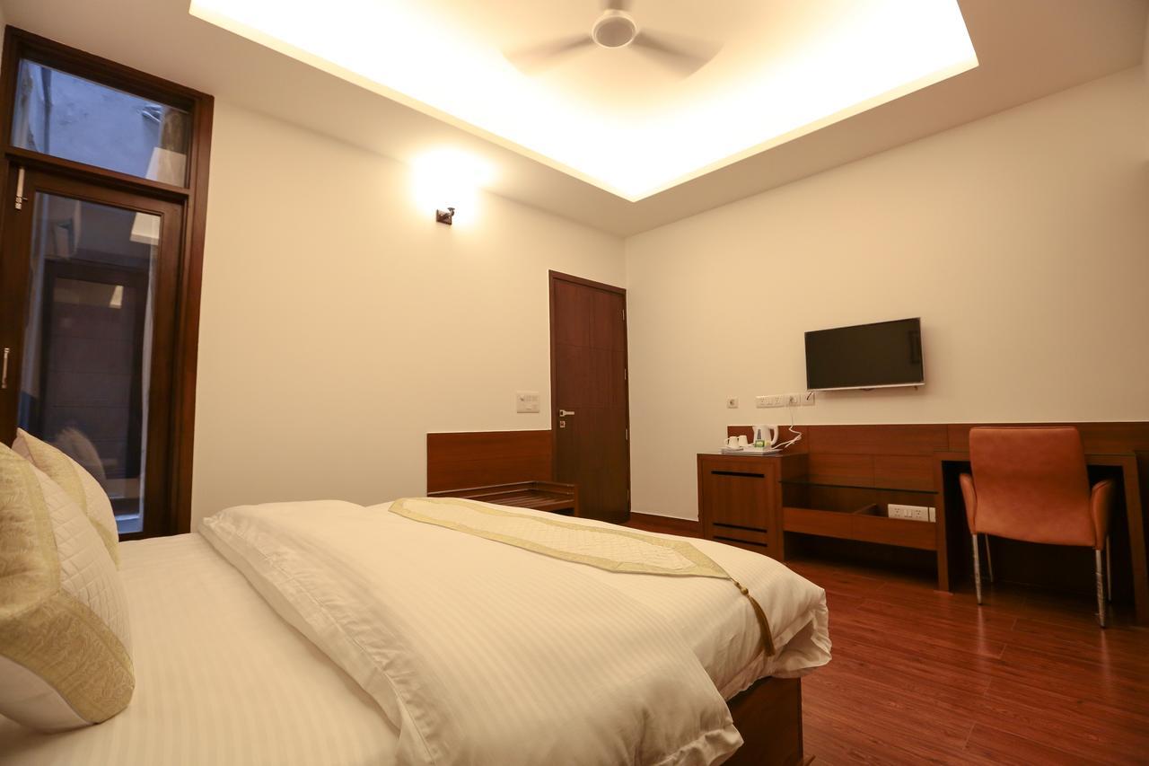Css Abode Hotel Noida Exterior photo